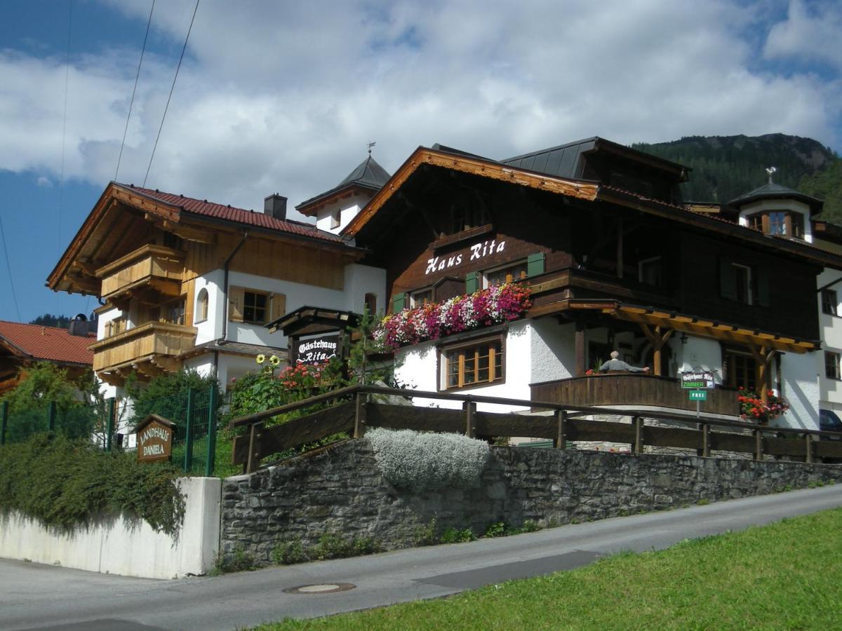 Gaestehaus Rita Bed & Breakfast Sankt Anton am Arlberg Exterior photo